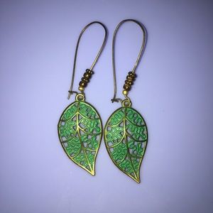 Leaf earrings